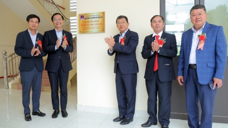 Petrovietnam/PVTrans trao hỗ trợ xây dựng nhà chức năng Trường Tiểu học Hải Anh (Nam Định)