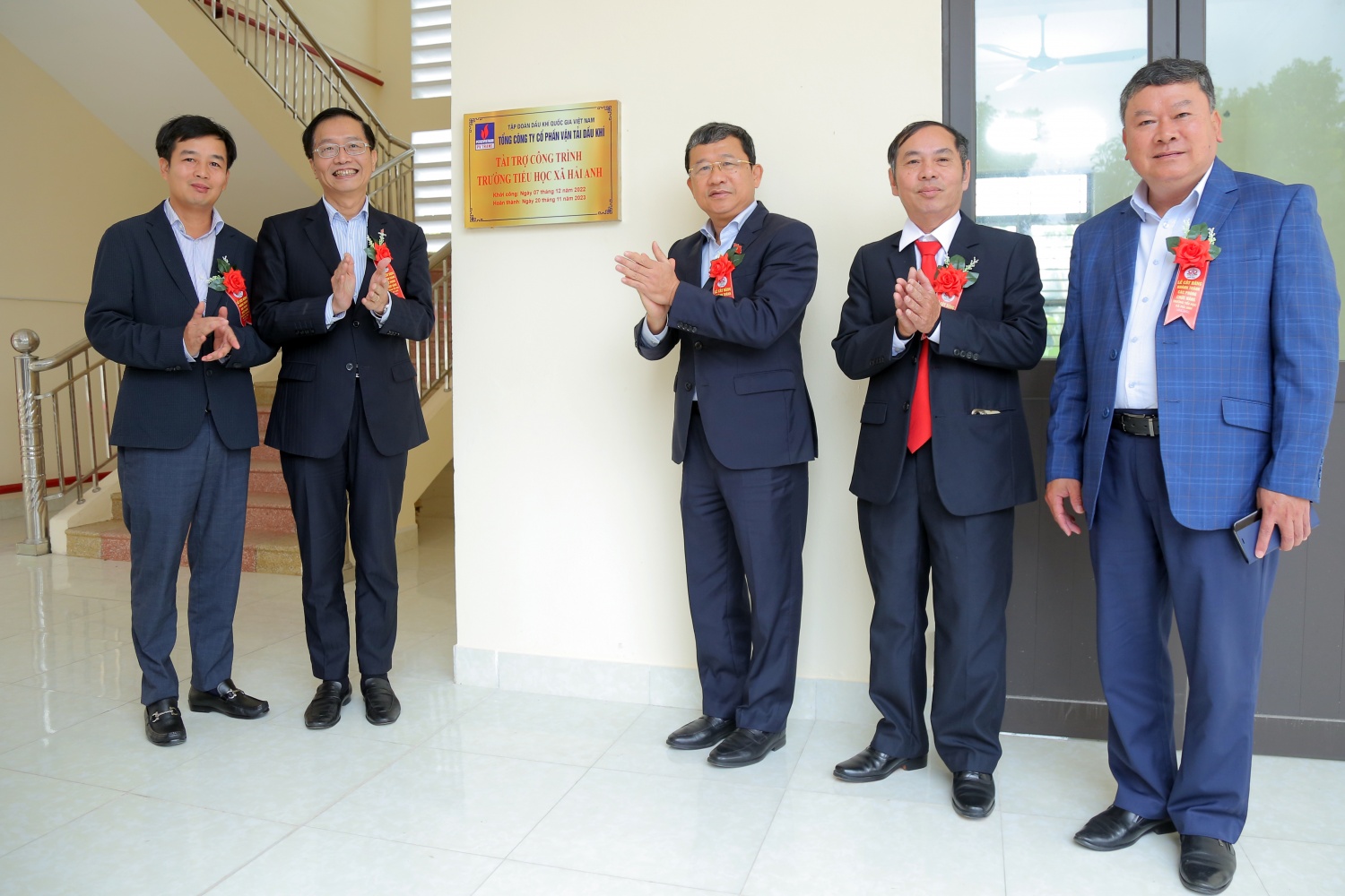 Petrovietnam/PVTrans trao hỗ trợ xây dựng nhà chức năng Trường Tiểu học Hải Anh (Nam Định)