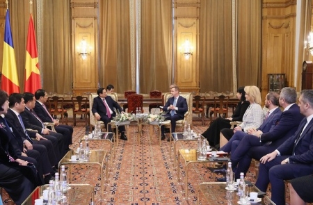 Thủ tướng Phạm Minh Chính hội kiến Chủ tịch Hạ viện Romania