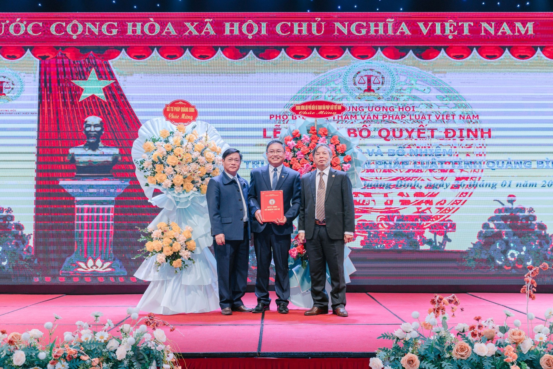 Quảng Bình: Công bố Quyết định bổ nhiệm Giám đốc Trung tâm Tư vấn Pháp luật