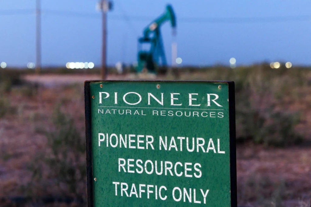 Các thương vụ M&A trong ngành dầu khí tăng cao “ngất trời”