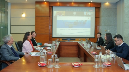 Petrovietnam làm việc với World Bank về tài trợ vốn cho các dự án năng lượng tái tạo
