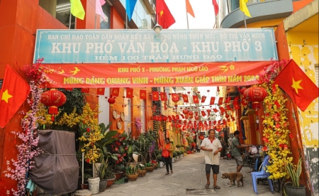 Sắc xuân tràn ngập hẻm nhỏ TP HCM những ngày giáp Tết