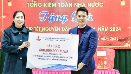 PV GAS thăm và tặng quà cho gia đình chính sách, hộ có hoàn cảnh khó khăn nhân dịp Xuân Giáp Thìn 2024