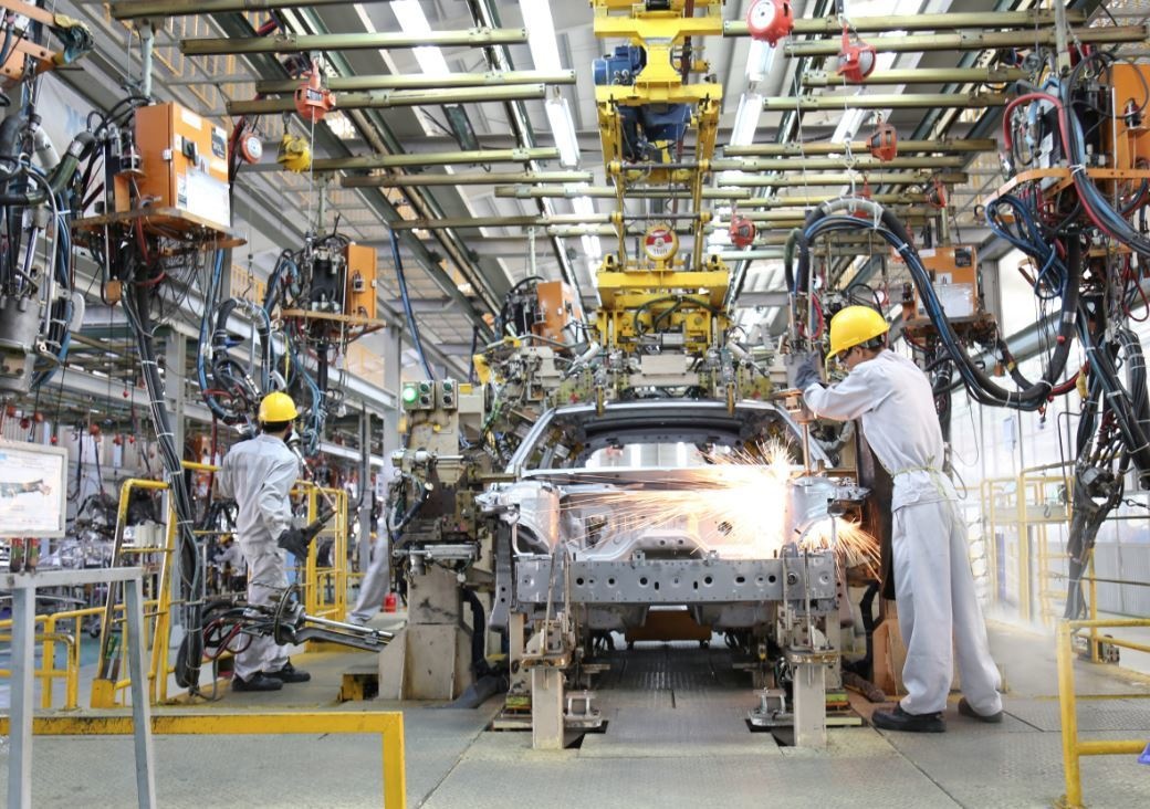Tin tức kinh tế ngày 31/1: Nguồn cung ô tô sụt giảm mạnh