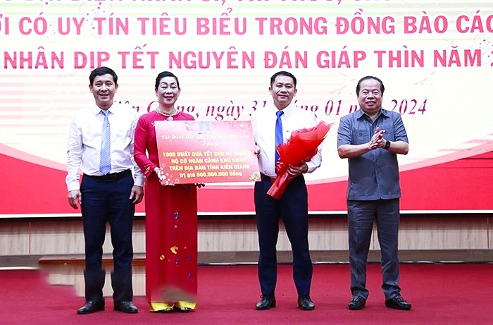 Petrovietnam trao 1.000 suất quà Tết tại tỉnh Kiên Giang