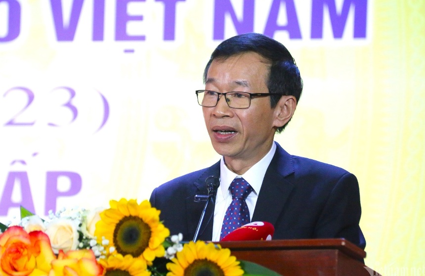 Ngọn gió ấm áp ngày xuân từ lời nhắn nhủ của thầy Hiệu trưởng