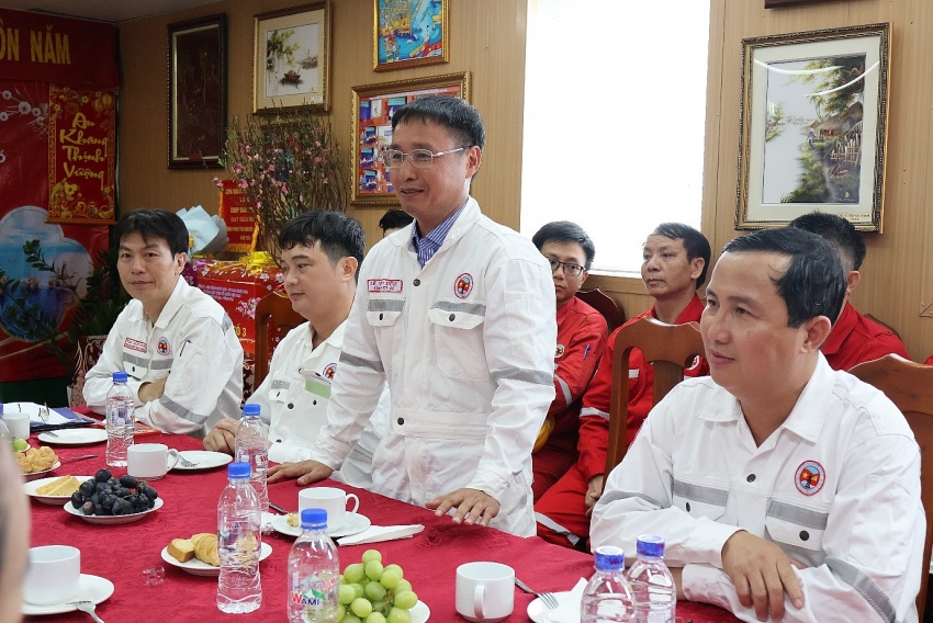 Lãnh đạo tỉnh Bà Rịa - Vũng Tàu và Vietsovpetro chúc Tết trên Giàn CNTT-3 Lãnh đạo tỉnh Bà Rịa - Vũng Tàu và Vietsovpetro chúc Tết trên Giàn CNTT-3