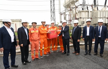 Bộ trưởng Nguyễn Hồng Diên: Quyết không để thiếu xăng dầu - điện trong dịp Tết Nguyên đán 2024