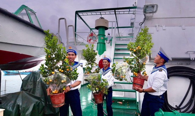Tết Trường Sa ấm áp, nghĩa tình