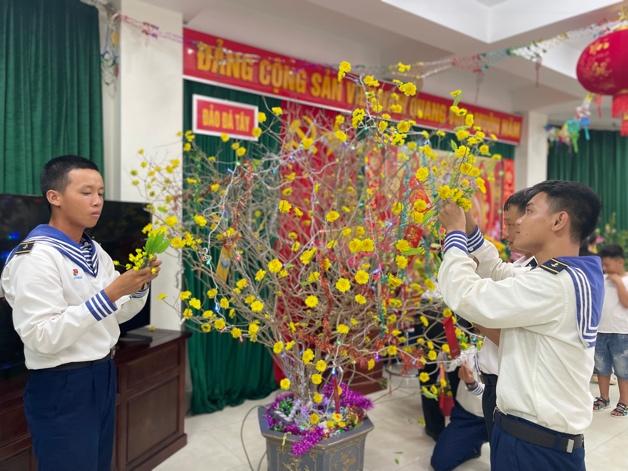 Tết Trường Sa ấm áp, nghĩa tình