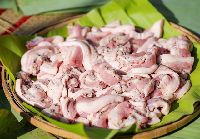 Đậm đà hương vị bánh chưng, bánh tét ngày Tết