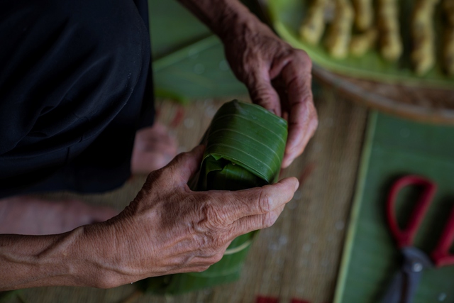 Đậm đà hương vị bánh chưng, bánh tét ngày Tết