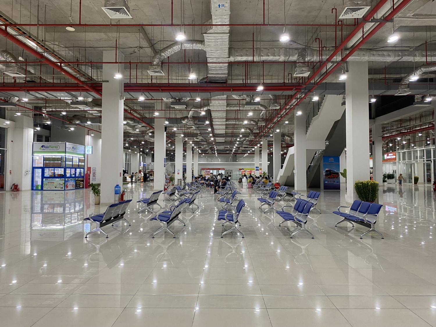 Bến xe Miền Đông mới những ngày cuối năm