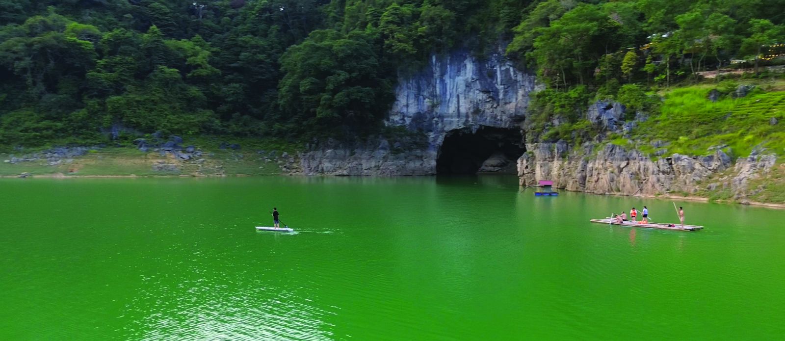 Theo dòng Thang Hen - Cao Bằng
