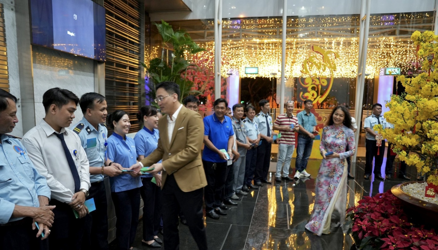 Ban lãnh đạo thăm và chúc Tết Trung tâm Điều độ khí