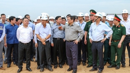 Chính phủ đã chỉ đạo, điều hành kịp thời, hiệu quả, vượt qua cơn gió ngược