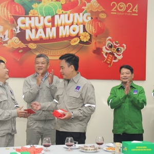 Ban lãnh đạo PVFCCo thăm và chúc Tết CBCNV Nhà máy Đạm Phú Mỹ