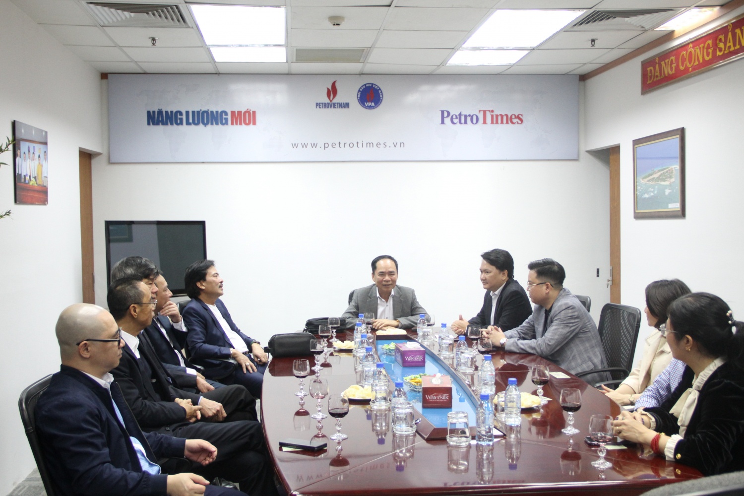 Lãnh đạo Hội DKVN thăm và chúc Tết Tạp chí Năng lượng Mới - PetroTimes