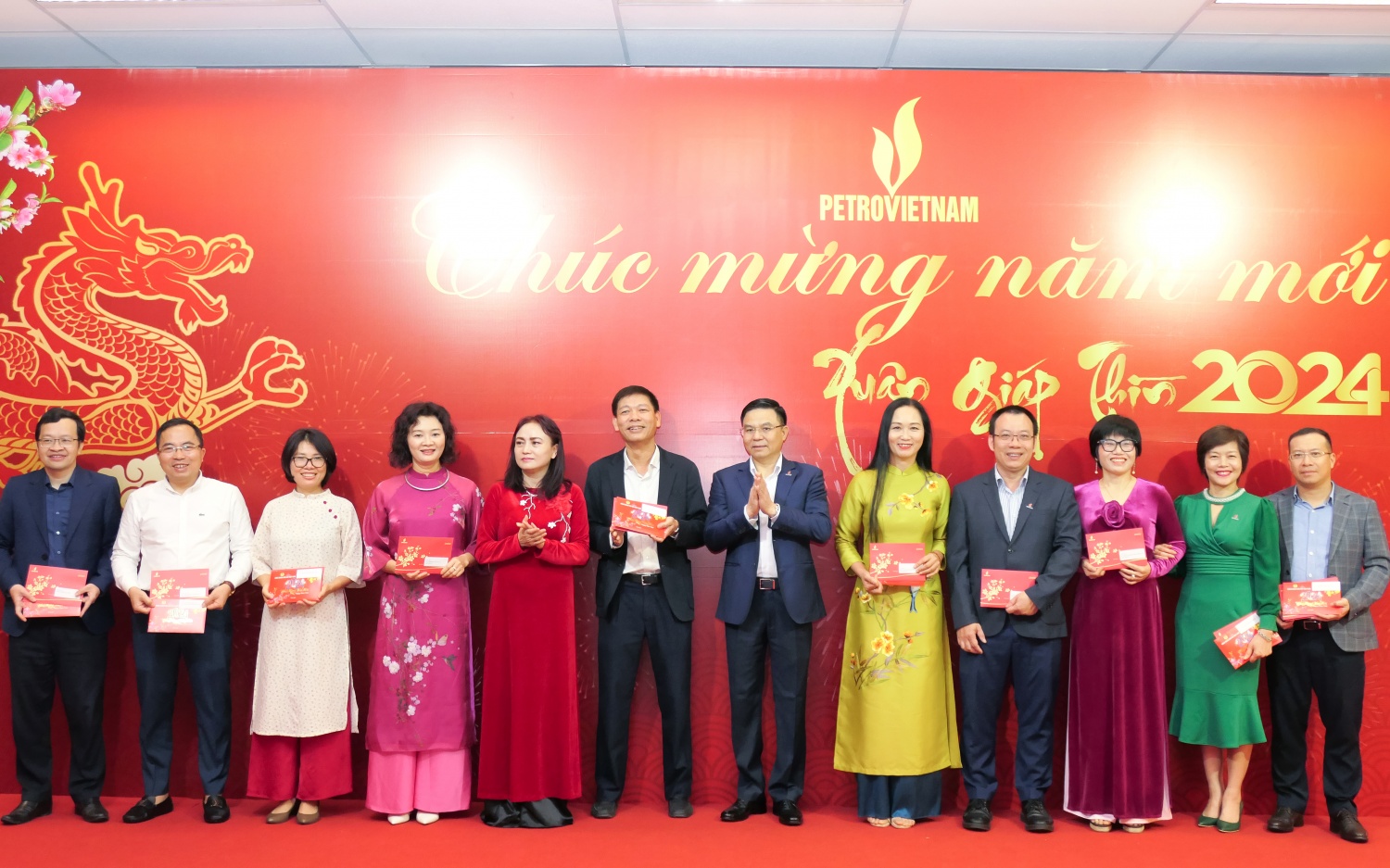 Petrovietnam gặp mặt Tân niên, đón Xuân Giáp Thìn 2024