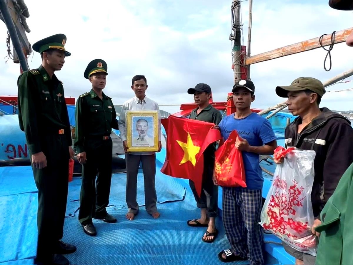 Ngư dân đón Tết Hoàng Sa, Trường Sa