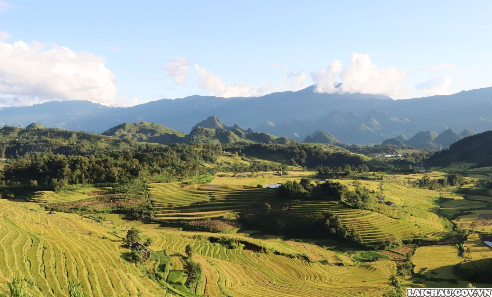 Khởi sắc bức tranh du lịch Lai Châu