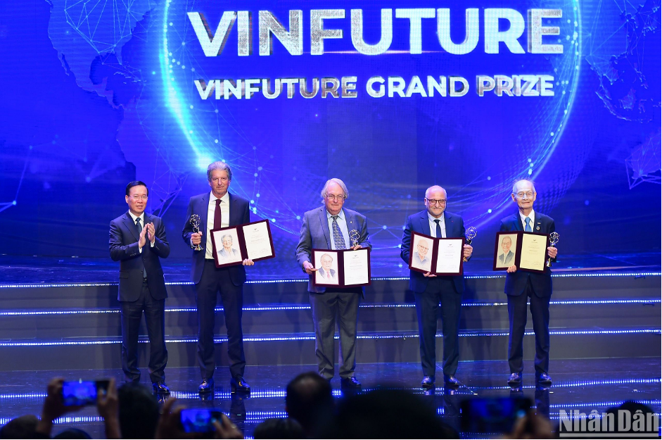 VinFuture 2023 - vinh danh bốn nhà khoa học kiệt xuất về năng lượng