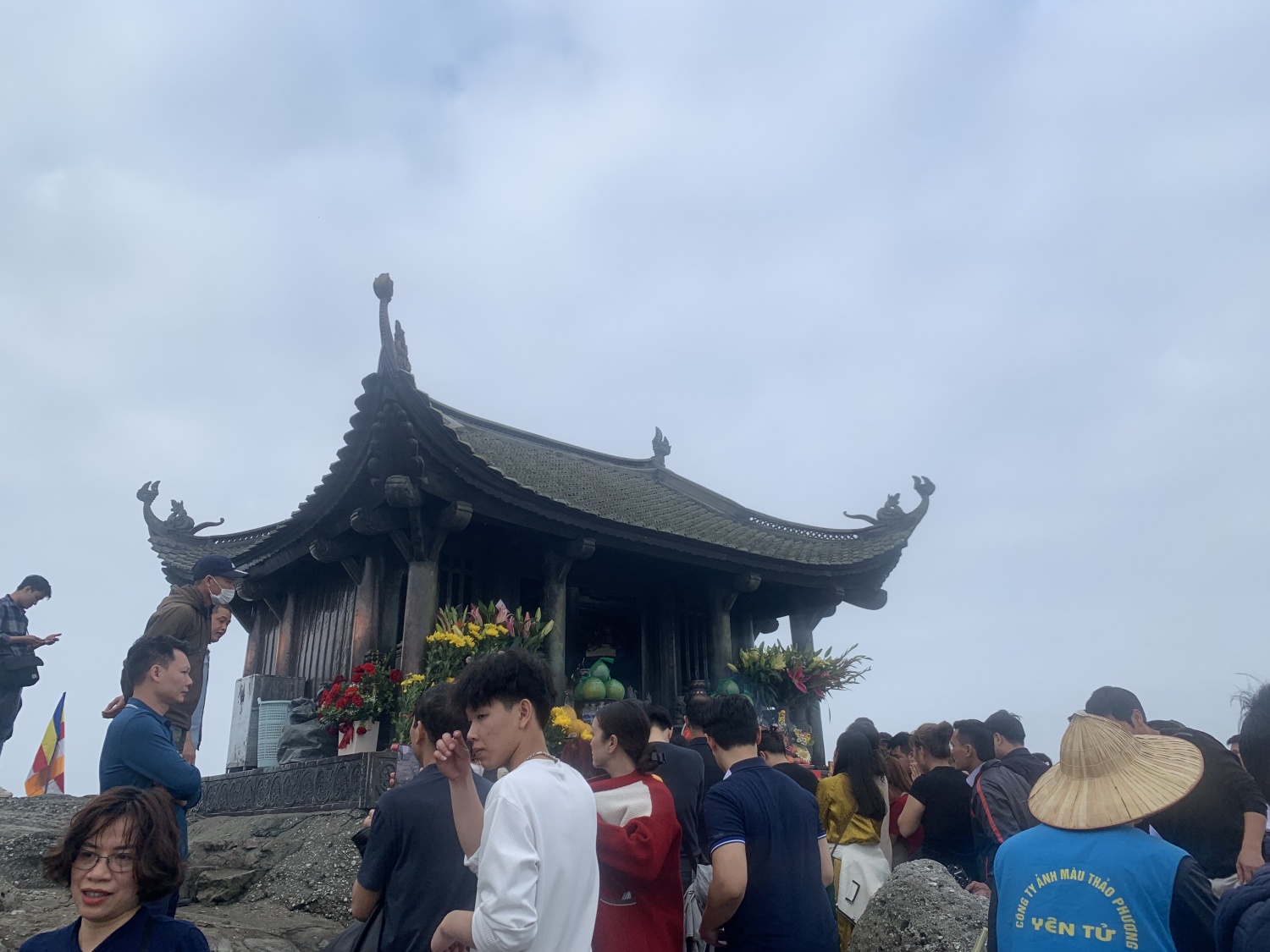 Đầu xuân hành hương về miền non thiêng Yên Tử