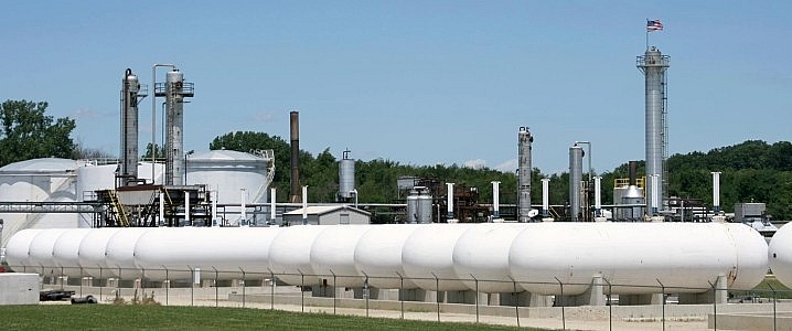 Phía sau quyết định bán tài sản trị giá 20 tỷ USD của Occidental