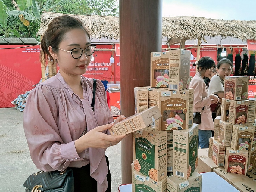 Quảng bá sản phẩm làng nghề tiêu biểu gắn với phát triển du lịch