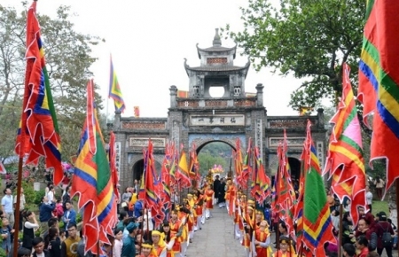 Hà Nội yêu cầu các đơn vị không du xuân, không dùng xe công đi lễ hội