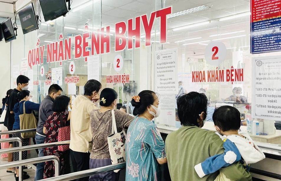 Đề xuất phương án chi trả cho người khám chữa bệnh BHYT trái tuyến