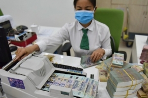Tin ngân hàng ngày 27/2: Gia tăng tỷ trọng cho vay bất động sản