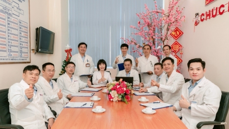 Những chiến sĩ áo trắng nơi đầu sóng ngọn gió