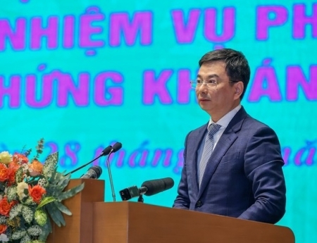 Tiếp tục hoàn thiện cơ sở pháp lý liên quan đến thị trường chứng khoán