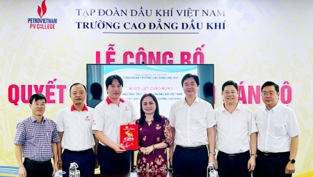 Đoàn Công tác Công đoàn DKVN đến thăm và làm việc với PV College
