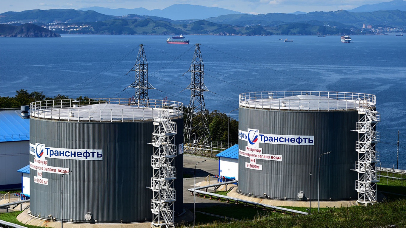 Bulgaria ngừng nhập khẩu dầu của Nga Bulgaria ngừng nhập khẩu dầu của Nga