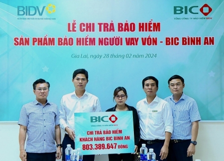 BIC Bắc Tây Nguyên chi trả hơn 800 triệu đồng quyền lợi bảo hiểm cho khách hàng vay vốn tại Gia Lai