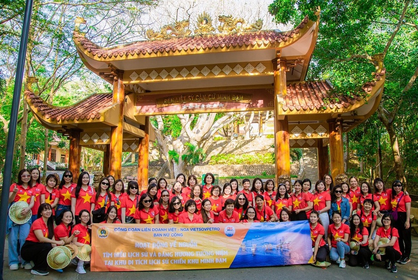 Phụ nữ Vietsovpetro: Góp phần “Giữ lửa cho tương lai”