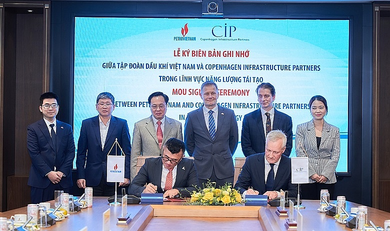 Petrovietnam và Copenhagen Infrastructure Partners (Đan Mạch) ký kết Biên bản ghi nhớ hợp tác trong lĩnh vực năng lượng tái tạo