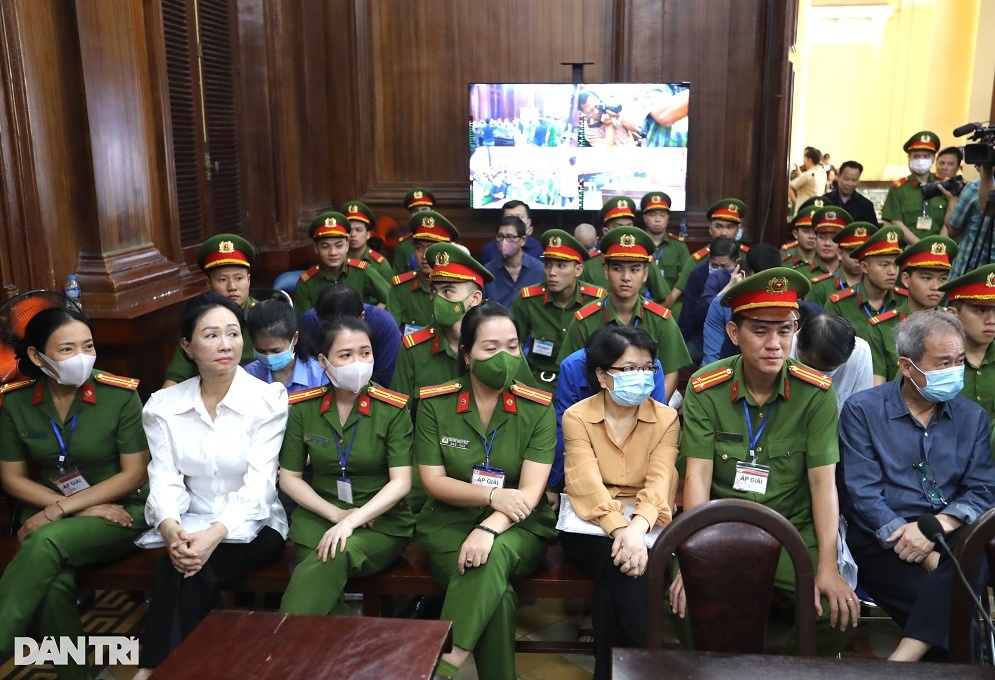 Tòa bắt đầu xét hỏi bị cáo Trương Mỹ Lan, Nguyễn Cao Trí