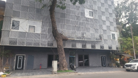 Tiếp bài: Một quán bar chưa đủ điều kiện PCCC, vẫn hoạt động “bình thường"?