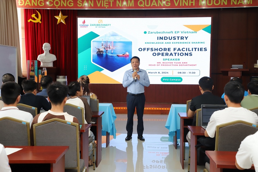 PVU tổ chức nói chuyện chuyên đề về “Những thử thách và giải pháp về an toàn và quy trình sản xuất”