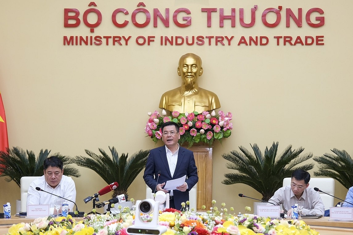 Bộ trưởng Bộ Công Thương: Đưa đường dây 500kV mạch 3 về đích đúng tiến độ