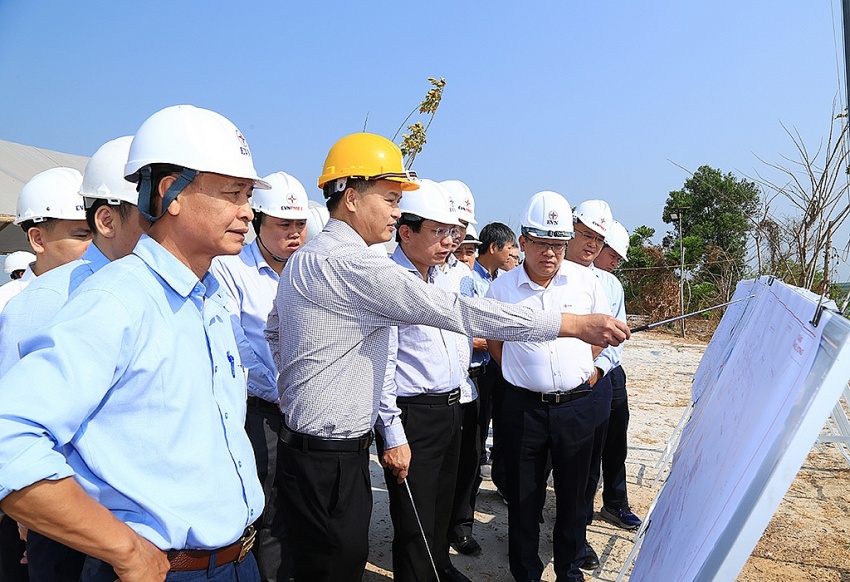 Cần tìm thêm nguồn vốn phù hợp cho các dự án điện trọng điểm