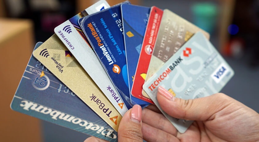Sau “lùm xùm” Eximbank, NHNN yêu cầu rà soát cách tính lãi suất đối với thẻ tín dụng