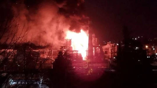 Ukraine nói gì về việc Mỹ kêu gọi ngừng tấn công nhà máy lọc dầu Nga? Ukraine nói gì về việc Mỹ kêu gọi ngừng tấn công nhà máy lọc dầu Nga?