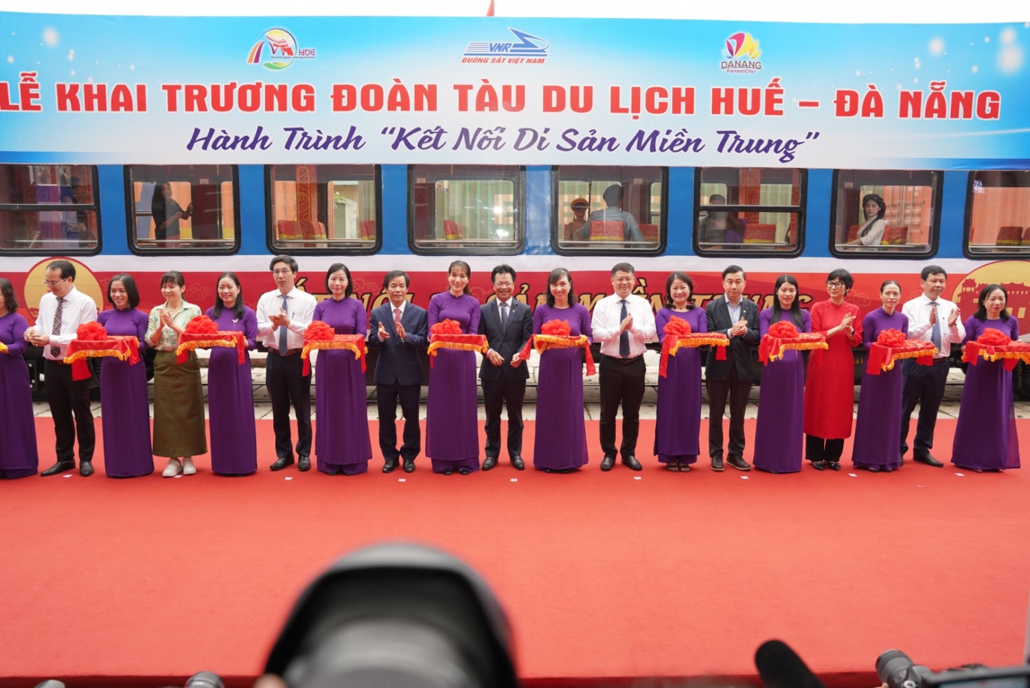 Khai trương đoàn tàu du lịch 