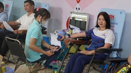 Ngày hội hiến máu nhân đạo “Nhiệt huyết người Dầu khí” tại trụ sở PVFCCo