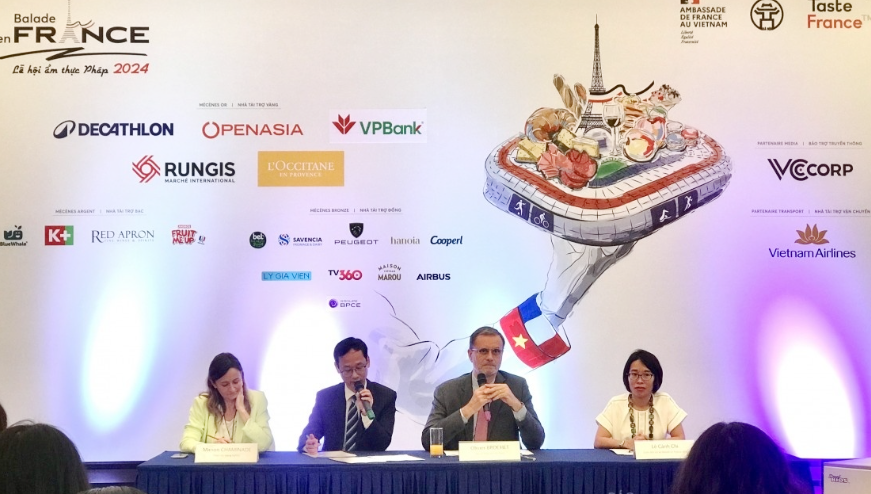 Balade en France 2024: Trải nghiệm không gian chợ Pháp tại Hà Nội